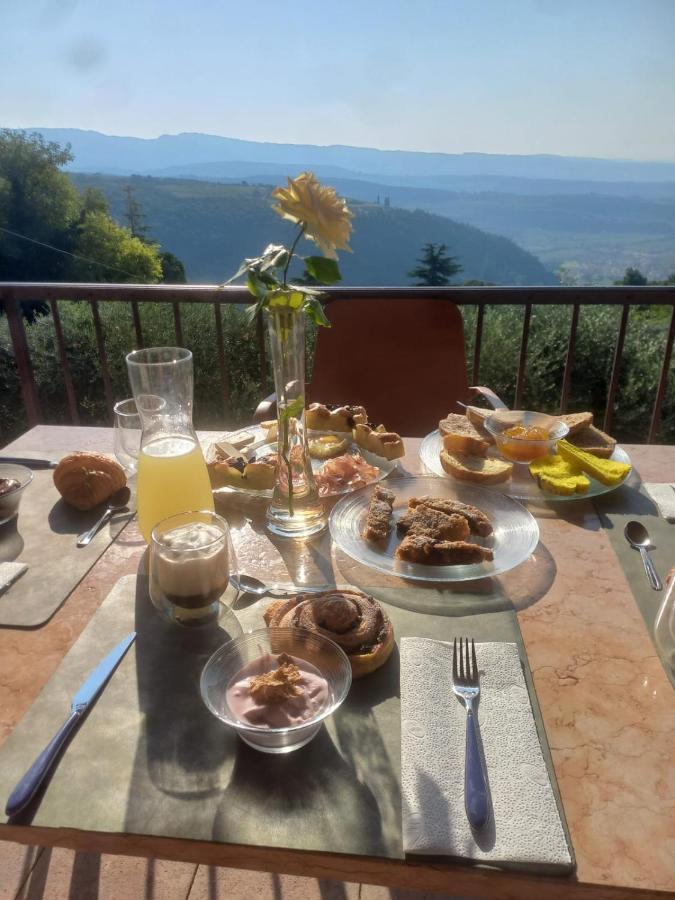 Bed and Breakfast La Terrazza In Collina Cavalo Zewnętrze zdjęcie
