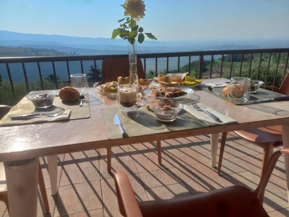 Bed and Breakfast La Terrazza In Collina Cavalo Zewnętrze zdjęcie